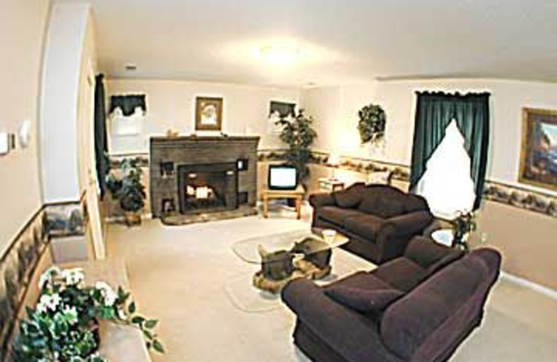 Living Room at Baskins Creek Cabin Rentals 