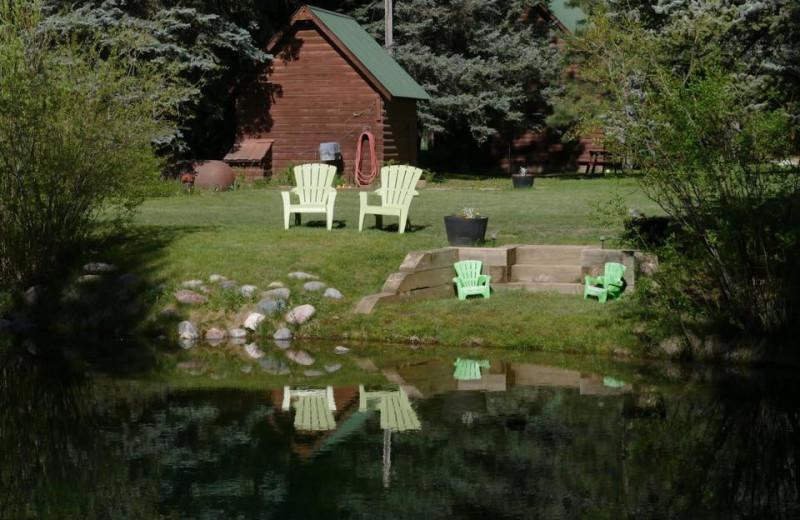 Exterior view of Eagles Nest Cabins.