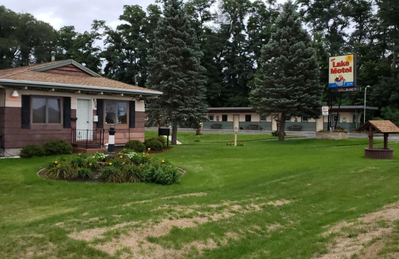 Exterior view of Lake Motel.