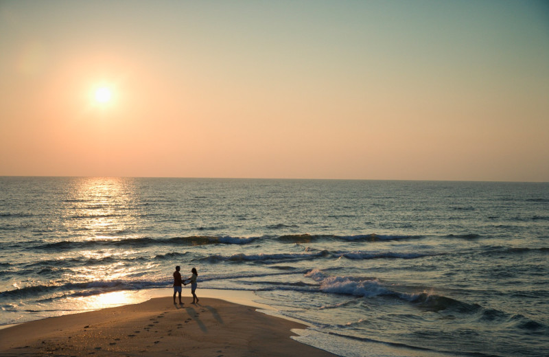 Romantic walks at Myrtle Beach Vacation Rentals.