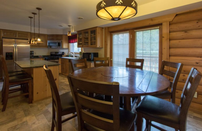 Guest kitchen at Warrens Lodging.