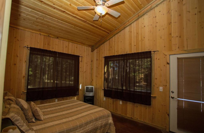 Queen bed and private 1/2 bath.