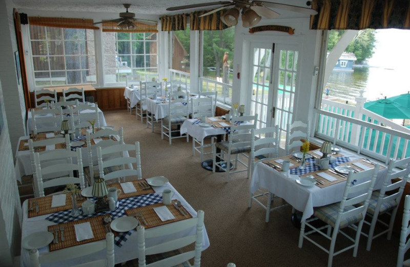 Lakeside dining at Shamrock Lodge.