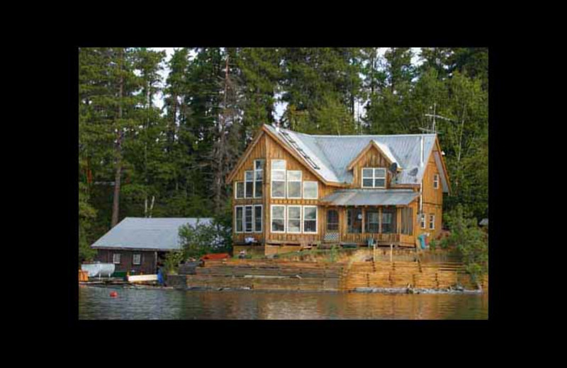 Exterior view of Red Pine Wilderness Lodge.