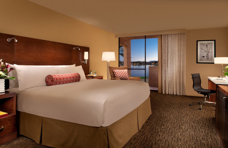 Guest room at The McCormick Scottsdale.