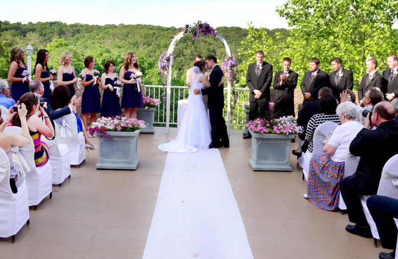Wedding at Tan-Tar-A Resort.
