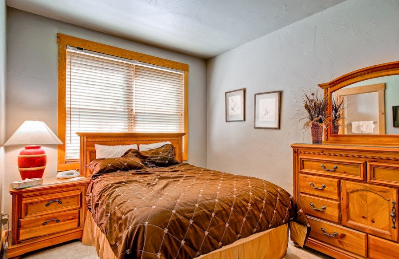 Rental bedroom at Mtn Managers Lodging.