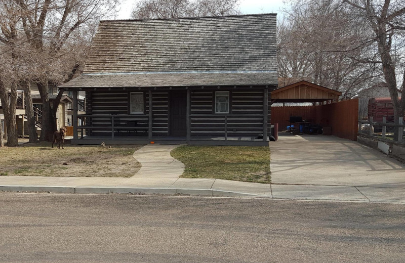 Cabin exterior at Dakota Place Lodge.