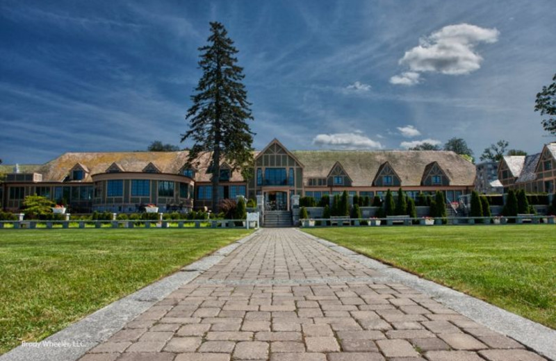 Exterior View of Harborside Hotel