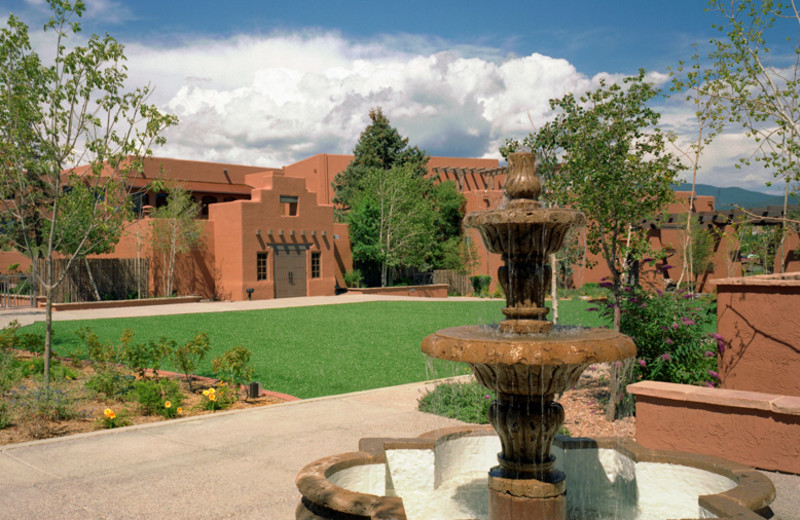 Exterior view of The Lodge at Santa Fe.