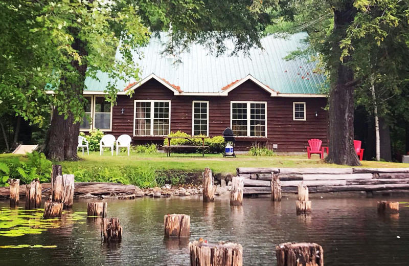 Cottage exterior at Patterson Kaye Resort.