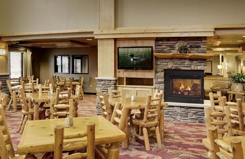 Lobby at Holiday Inn Express Brainerd/Baxter.