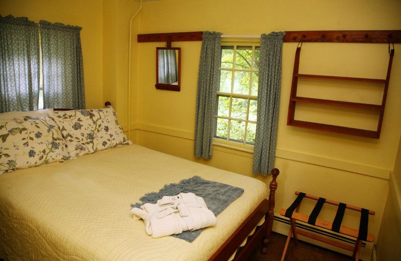 Guest room at Shaker Meadows Bed 