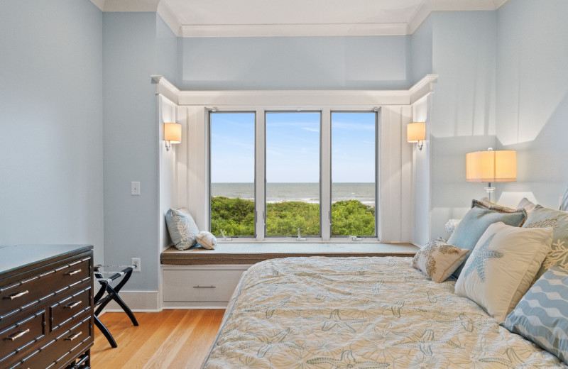 Rental bedroom at Kiawah Island Golf Resort.