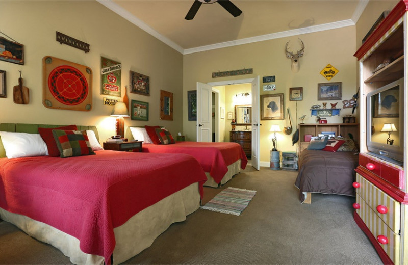 Guest room at Crescent Quarters.