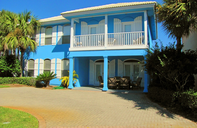 Rental exterior at Crystal Waters Vacations.