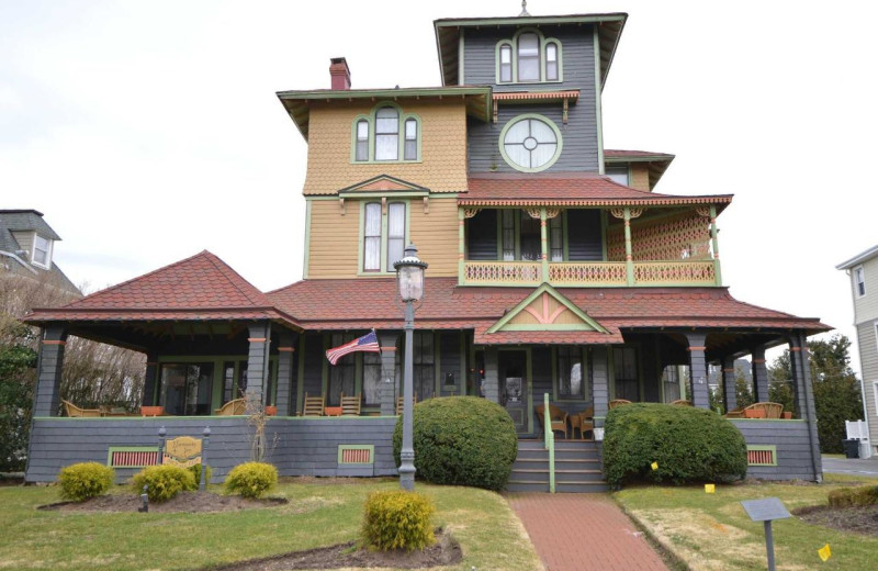 Exterior view of Normandy Inn.