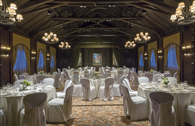 Wedding at Fairmont Le Chateau Montebello.