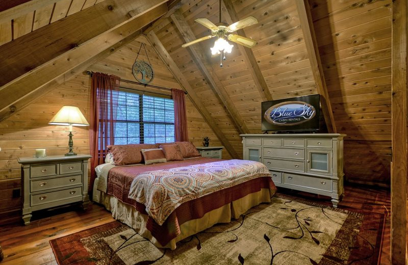 Rental bedroom at Blue Sky Cabin Rentals.