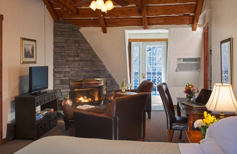Guest room at Inn At Lake Joseph.