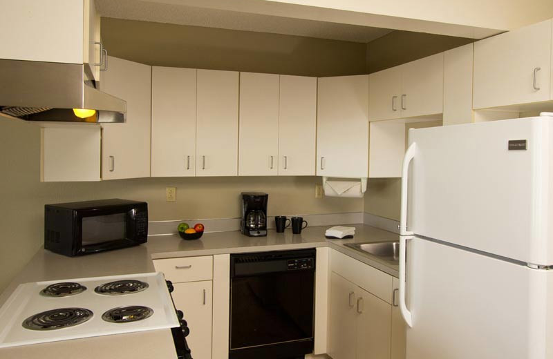 Guest kitchen at Pelican Shores Inn.