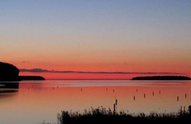 Sunset at Waterbury Inn Condominium Resort.