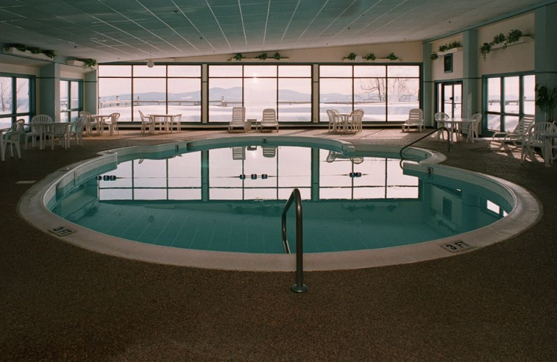 Indoor pool at Steele Hill Resorts.