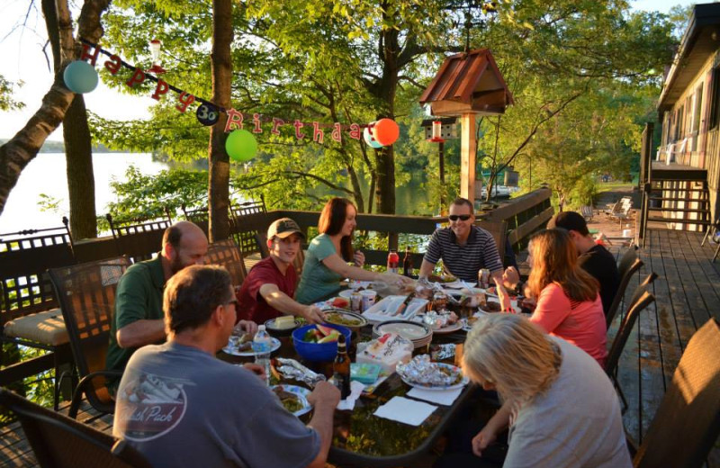 Family at Curriers Lakeview Lodge.