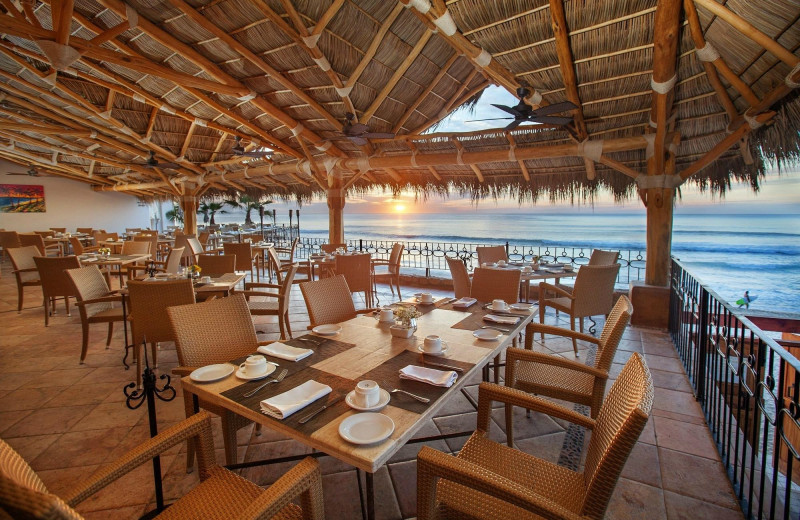 Dining at  Cabo Surf Hotel 