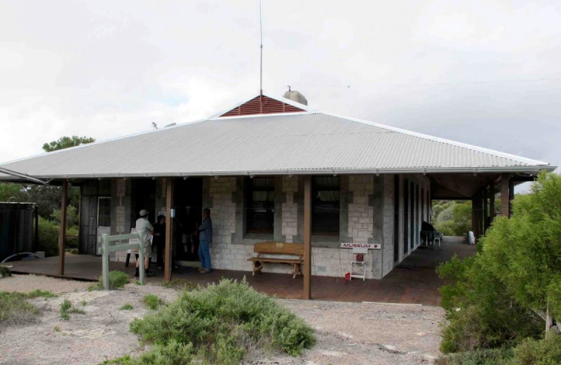 Exterior view of Eyre Bird Observatory.