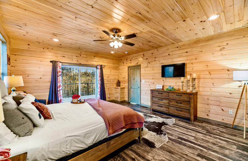 Bedroom at American Patriot Getaways - Sugar Bear.