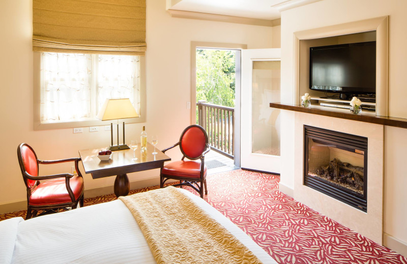 Guest room at Harvest Inn by Charlie Palmer.
