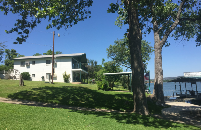 The Lakeside Suites are poplar cabins right on the water at Valentine Lakeside.