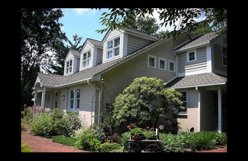 Exterior view of Hedgerow Bed & Breakfast.