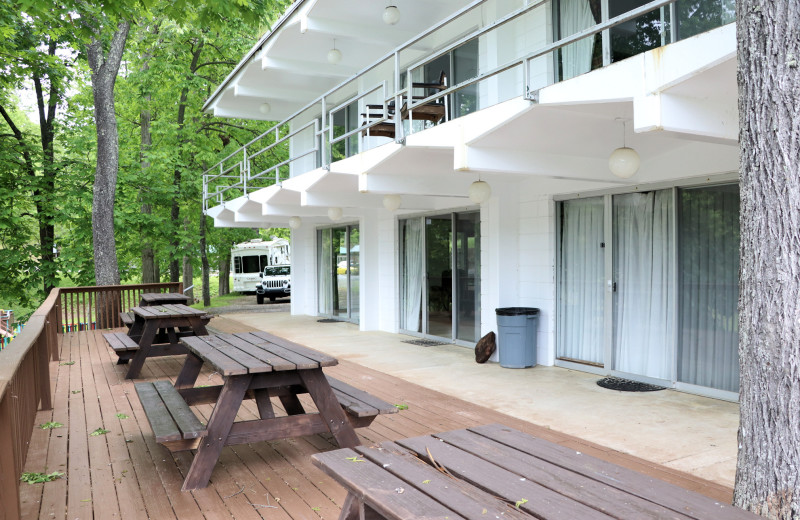 Retreat exterior at Lynnhurst Family Resort.