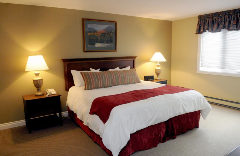 Guest bedroom at Rocky Crest Golf Resort.