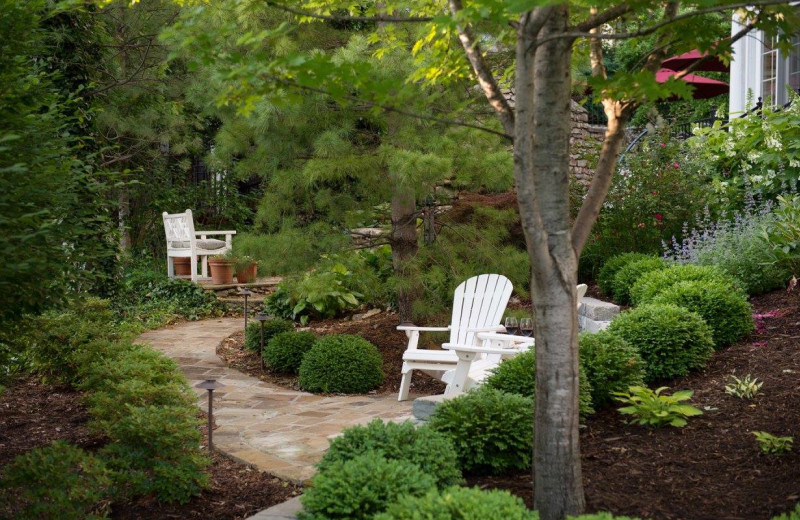 Southmoreland on the Plaza Bed and Breakfast (Kansas City ...