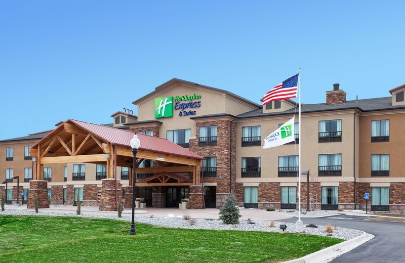 Exterior view of Holiday Inn Express