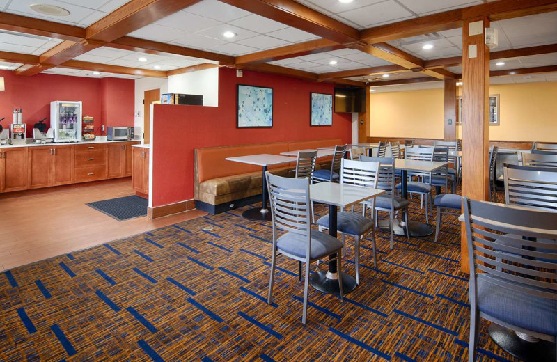 Dining at Best Western - Benton Harbor.