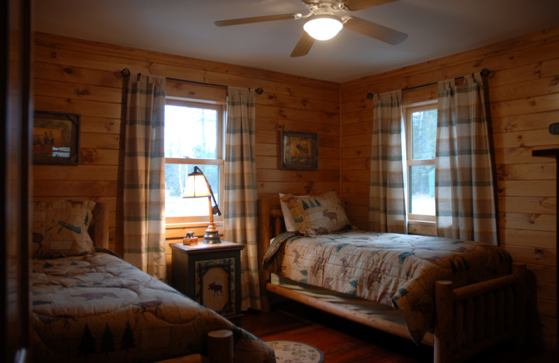 Cabin bedroom at Cabins at Lopstick.