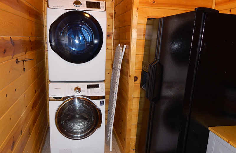 Cabin laundry room at Cut Above Cabins.