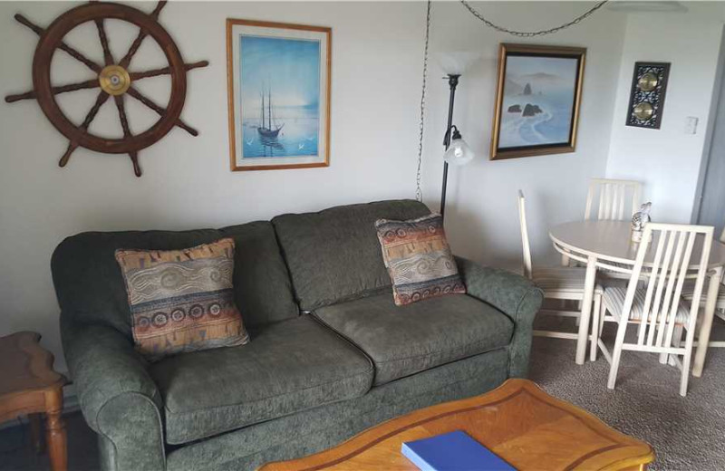 Rental living room at Gearhart by the Sea.