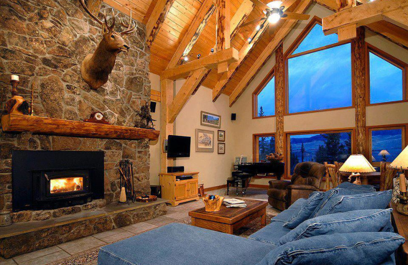 Cabin living room at Allstar Lodging.