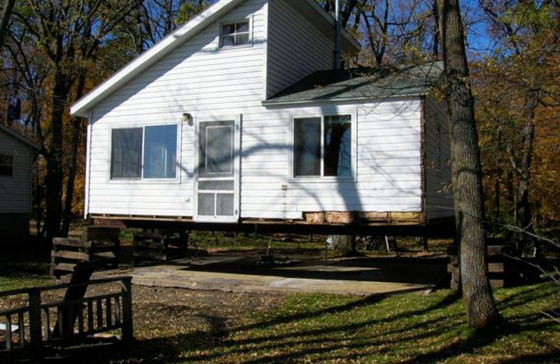 Cabin exterior at Woodlawn Resort.