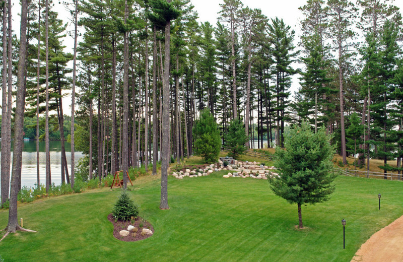 Courtyard at The Beacons of Minocqua.