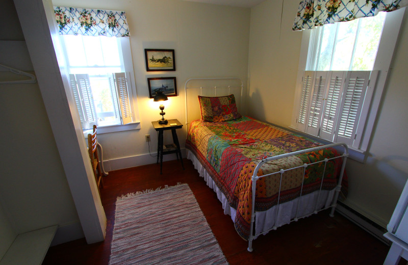 Guest room at Orchard Inn and Cottages.