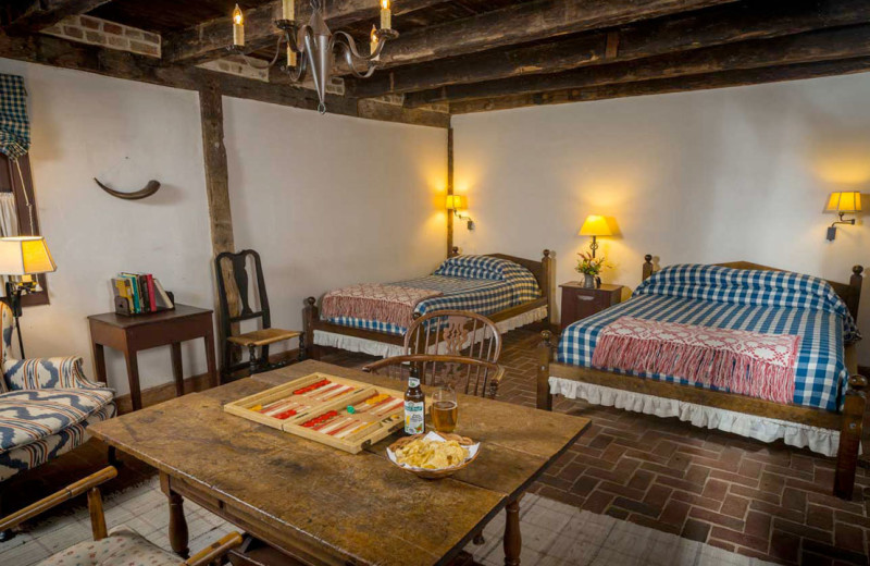 Guest room at The White Swan Tavern.