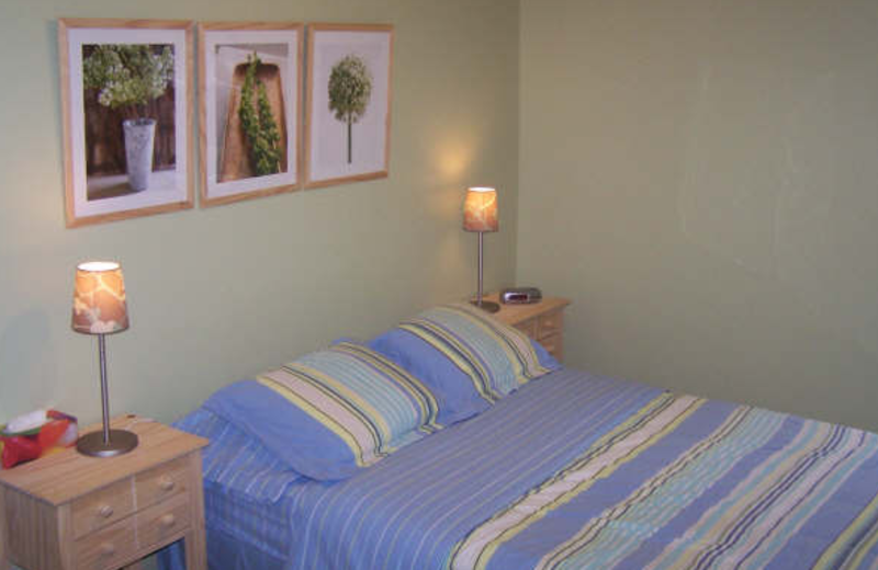 Guest room at Myers Cave Resort.