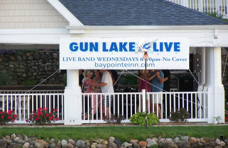 Special occasions at Bay Pointe Inn.