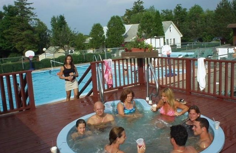 Outdoor hot tub at Acra Manor Resort.